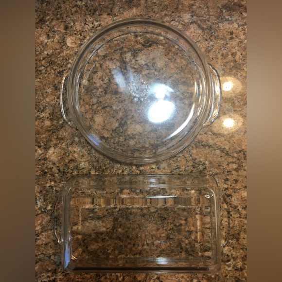 Lot of 2 Vintage 1940’s Fire King Baking Dishes - Picture 2 of 11